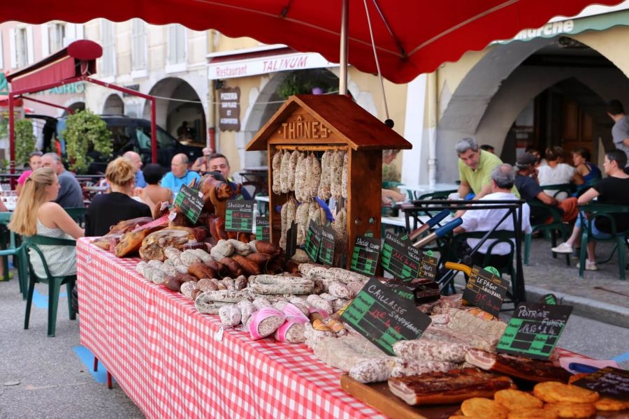 Les Marches A Thones Dans Les Aravis Et Autour Du Lac D Annecy