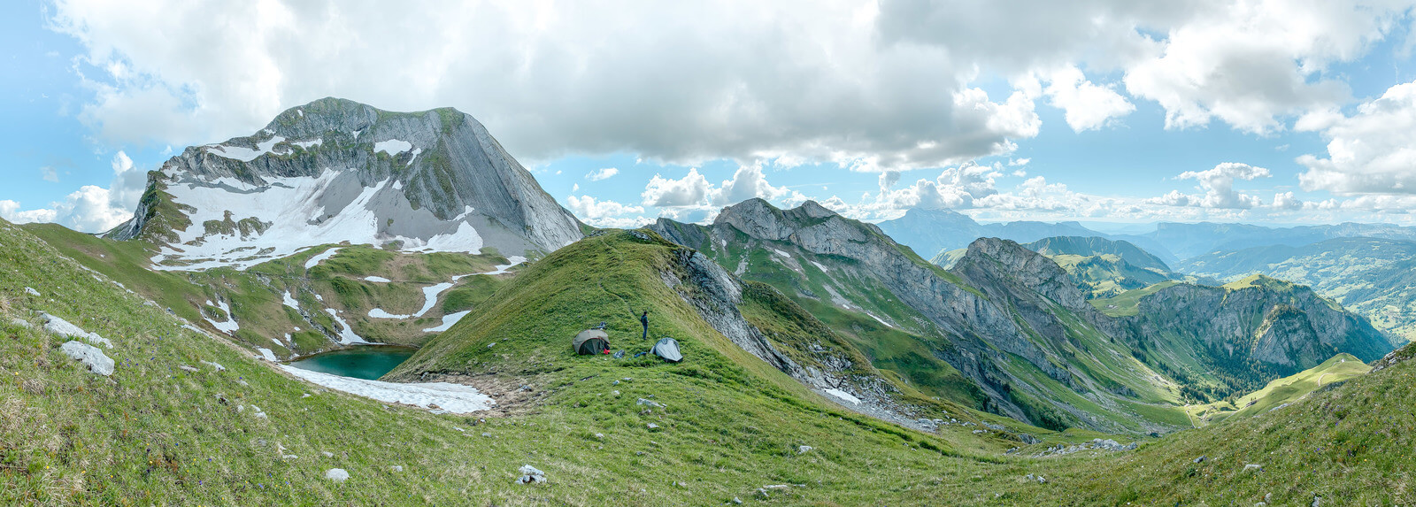 bivouac au lac du mont Charvin