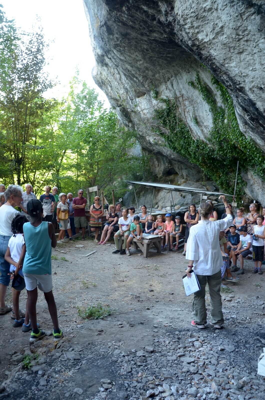 Abri sous roche fouille préhistorique La Balme-de-Thuy