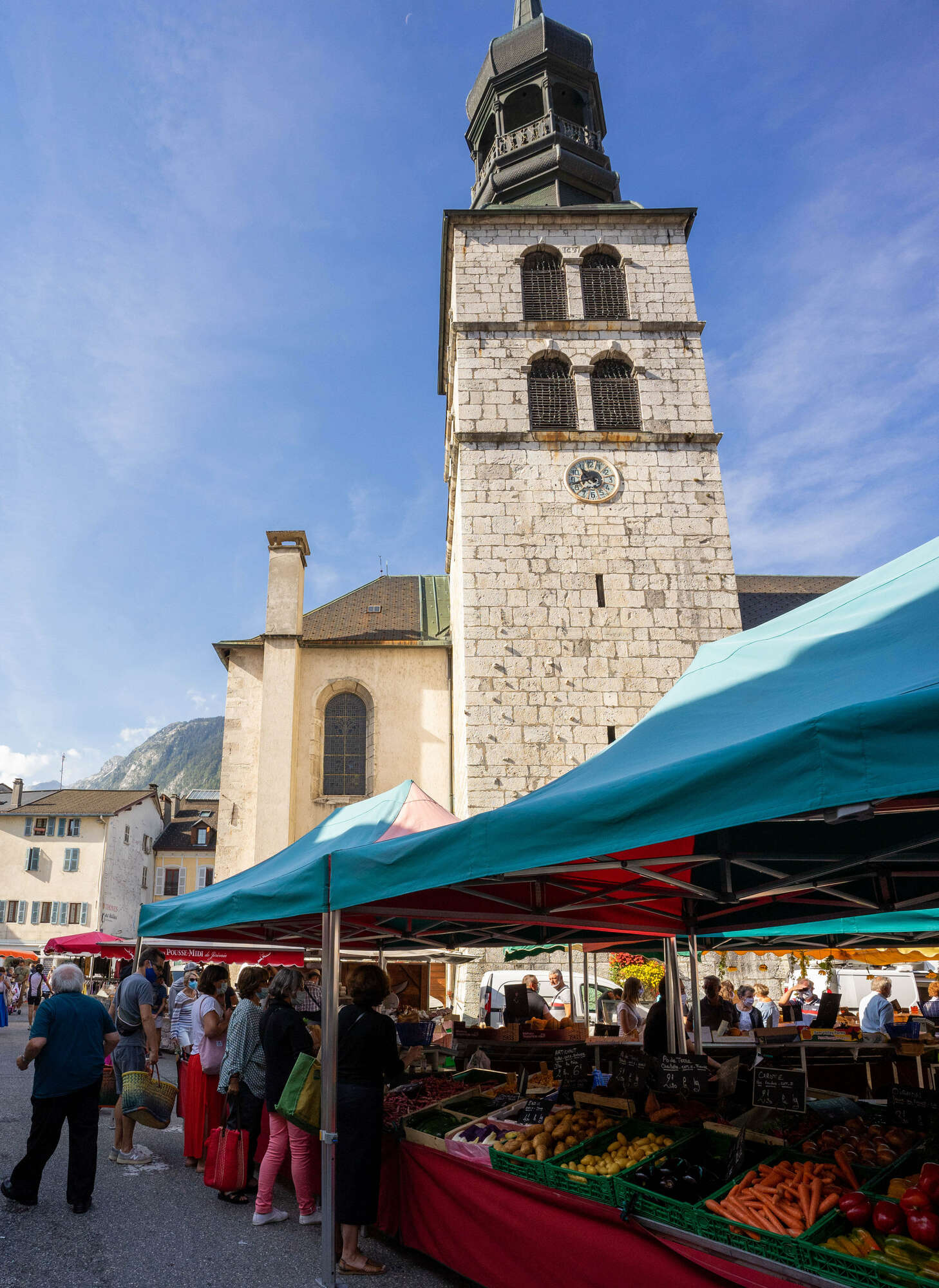 Les marchés à Thônes, dans les Aravis et autour du lac d'Annecy