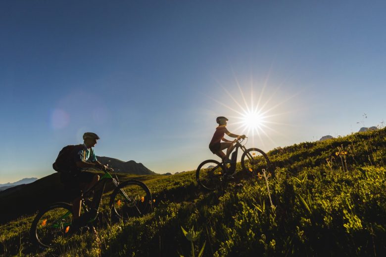 VTT électrique et apéro savoyard niveau vert