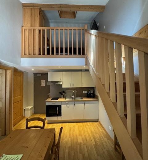 APPARTEMENT 312 5/6 PERSONNES – 44M3