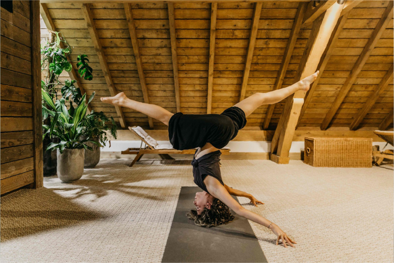 Domenica : yoga et soins énergétiques_Alex