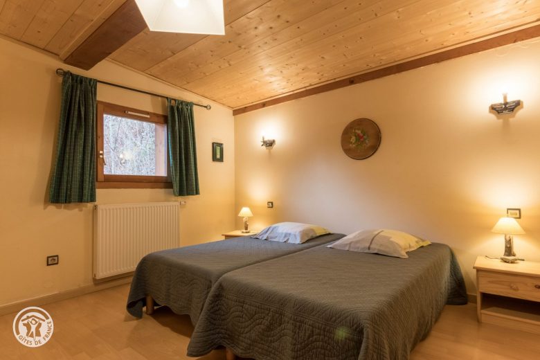 chambre 1 avec 2 lits 1 pers jumelables.jpg
