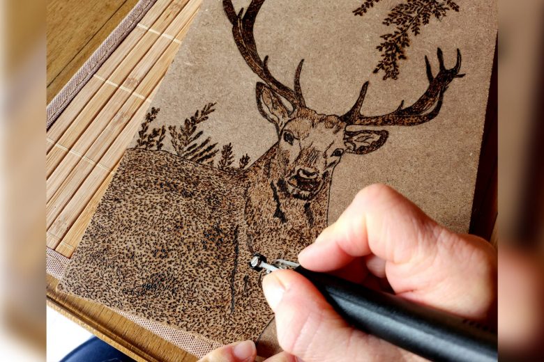 Pyrogravure cerf