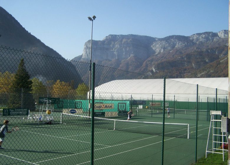 Terrain de tennis – Thônes – Activités