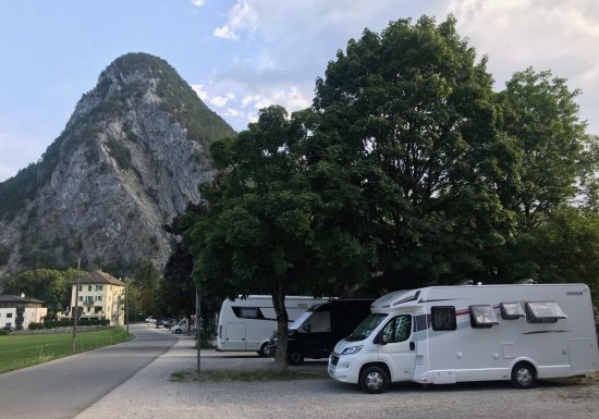 Aire de stationnement camping-car au parking du Plot