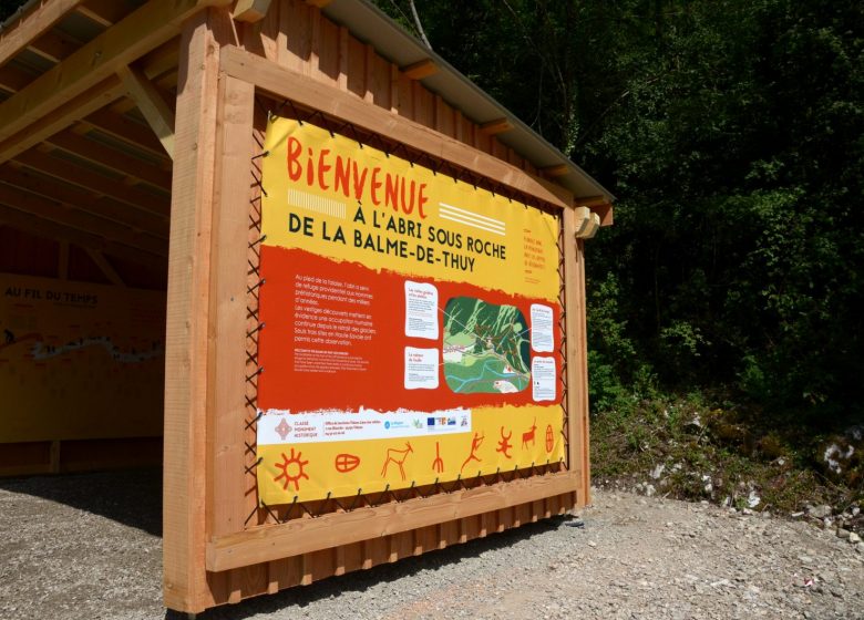 Installation au parking de l’abri sous roche